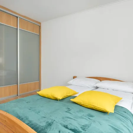 Scandinavian Style In Near Centre By Renters * 그디니아