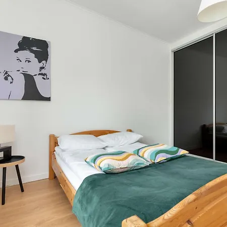 Scandinavian Style In Near Centre By Renters *