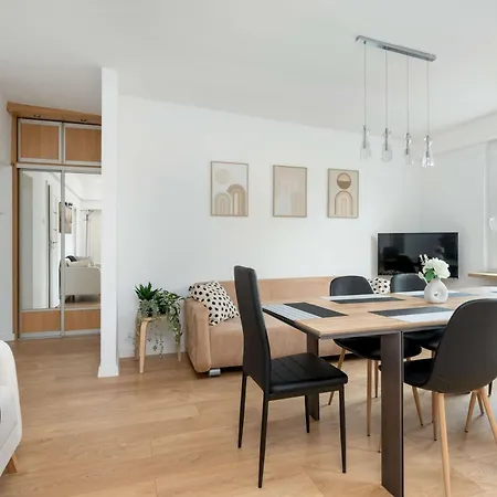 아파트 Scandinavian Style In Near Centre By Renters